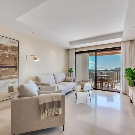 Vistas Espectaculares En La Quinta Cerca De Puerto Banus アパート